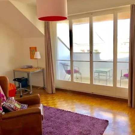Ganze Mit Balkon,schoene Aussicht,kueche,bad,wifi
